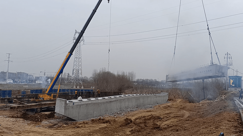 最新進(jìn)展！天佑大道南延工程大橋開始架梁了！