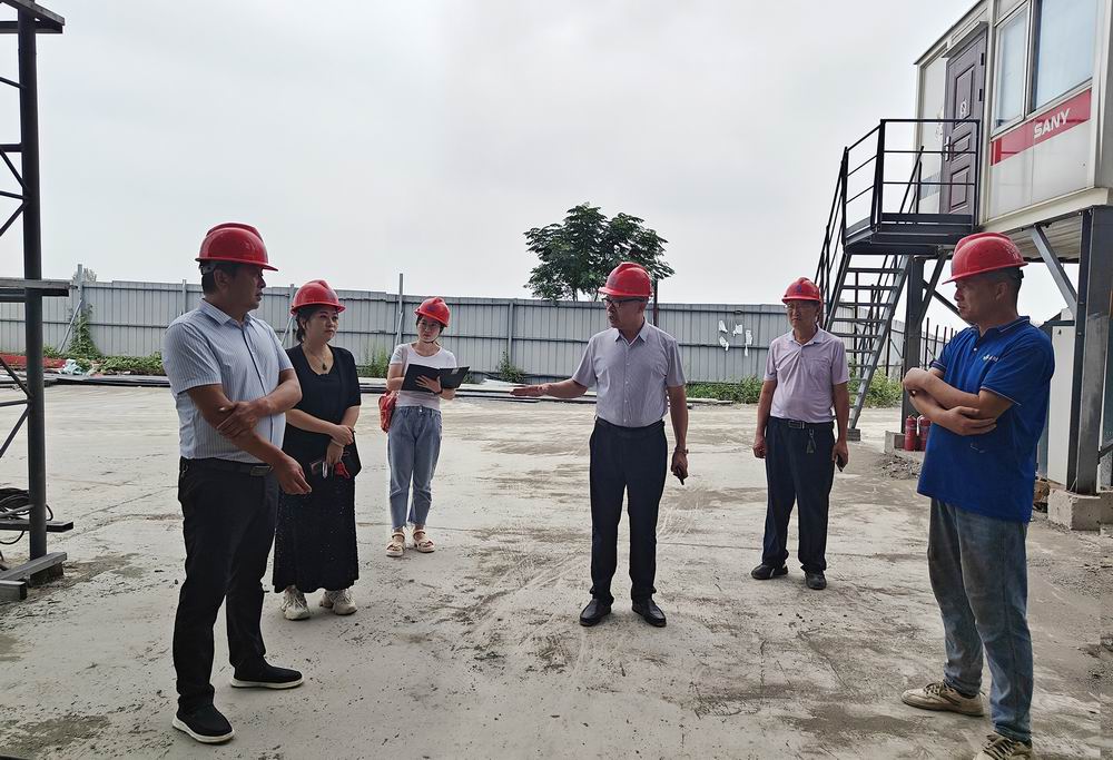 集團(tuán)黨支部書(shū)記 董事長(zhǎng)孔德穩(wěn)赴城陽(yáng)城拌合站進(jìn)行專項(xiàng)督導(dǎo)